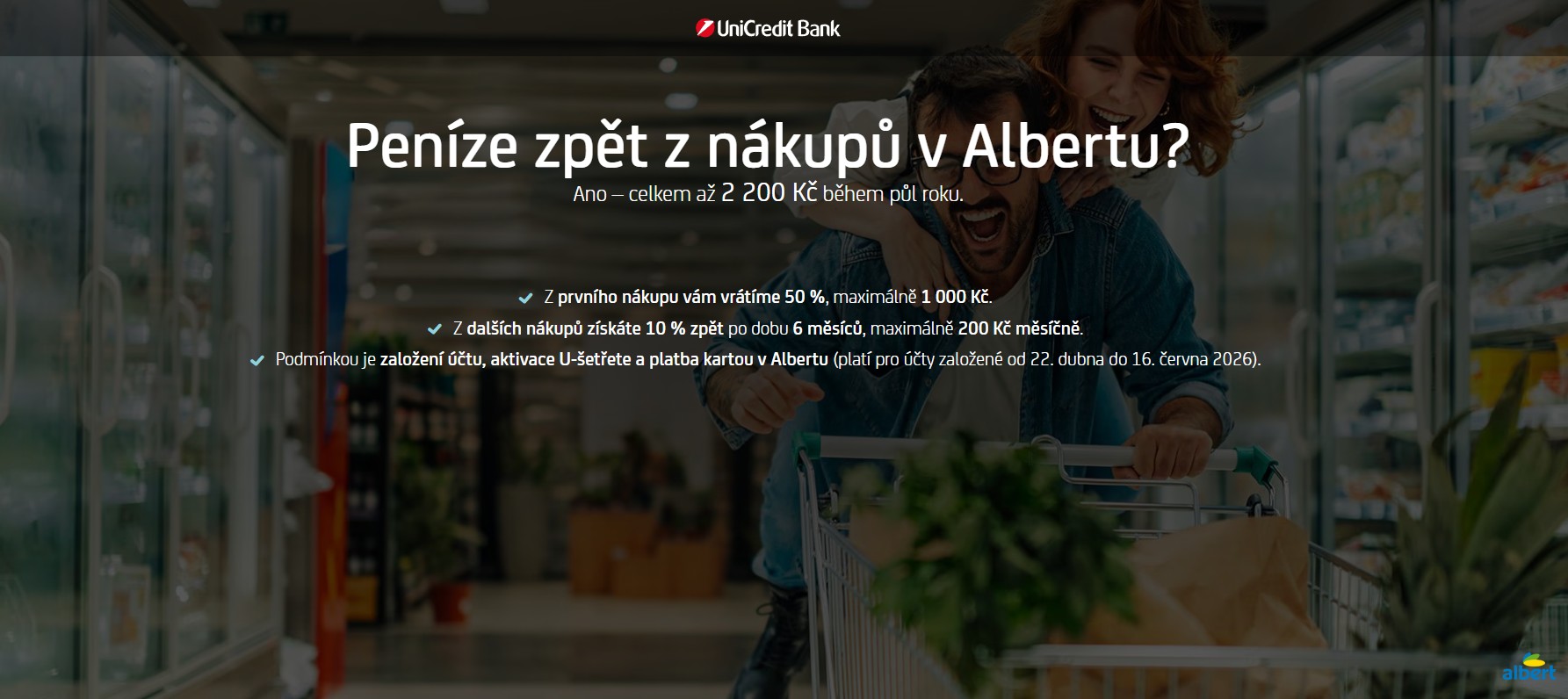 Polovina nákupu zdarma a dlouhodobý cashback: UniCredit Bank láká na velké slevy v Albertu